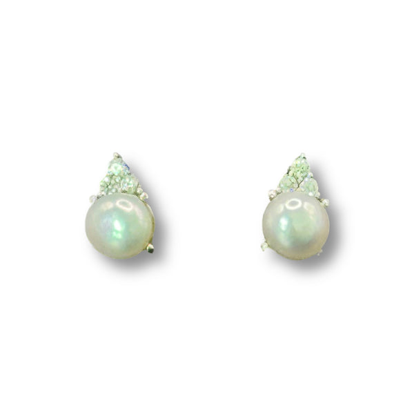 Pretty Pearl Studs