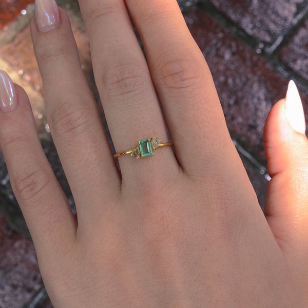 Emerald & Diamond 14kt Ring